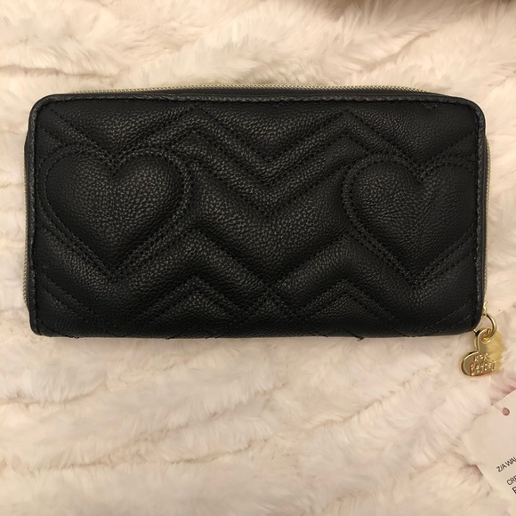 NWT Betsey Johnson Cream and Black Wallet - Picture 3 of 8